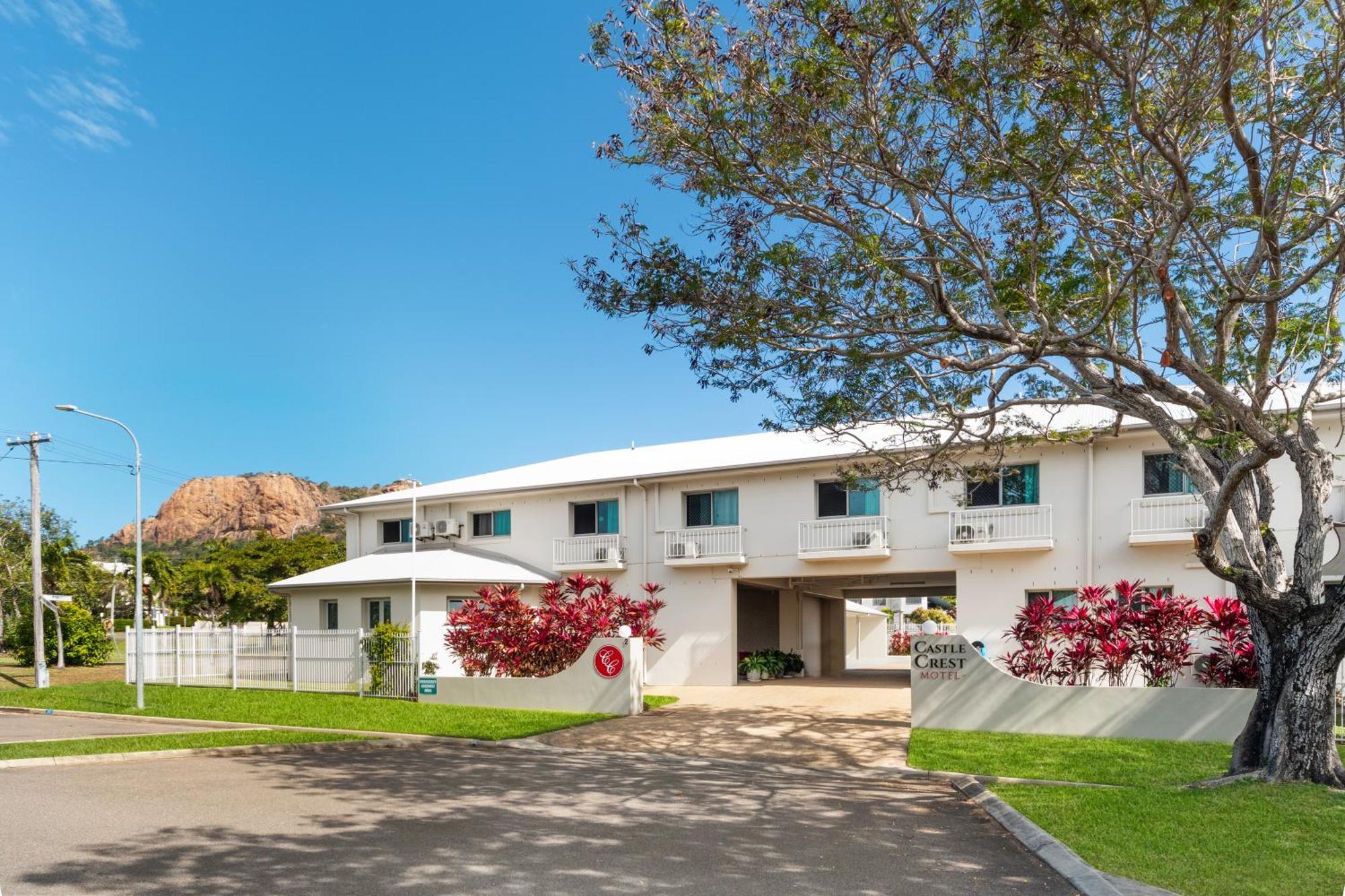 Castle Crest Motel Townsville Exterior photo